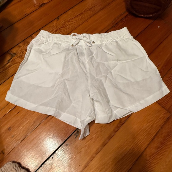 Victoria’s Secret White Linen Blend Drawstring Shorts NWT Size L - Picture 3 of 11